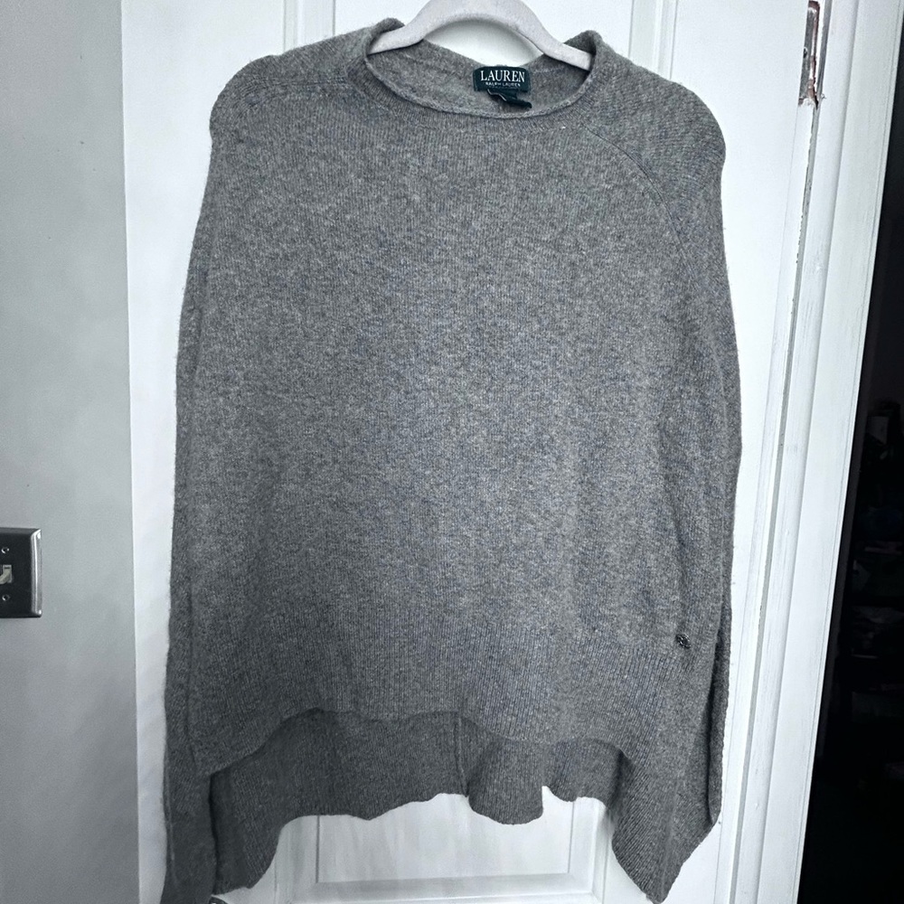 $19 sale Lauren Ralph Lauren gray lambswool shawl S 55